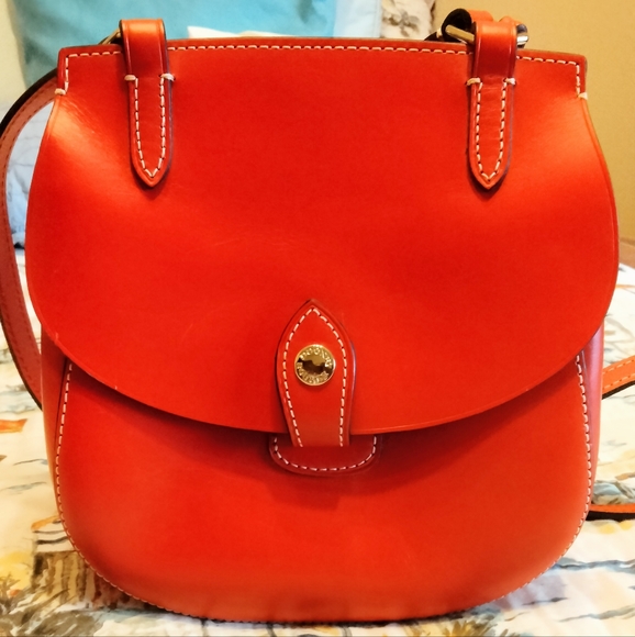 Dooney & Bourke Handbags - ♠️Dooney Alto Happy NWT red
